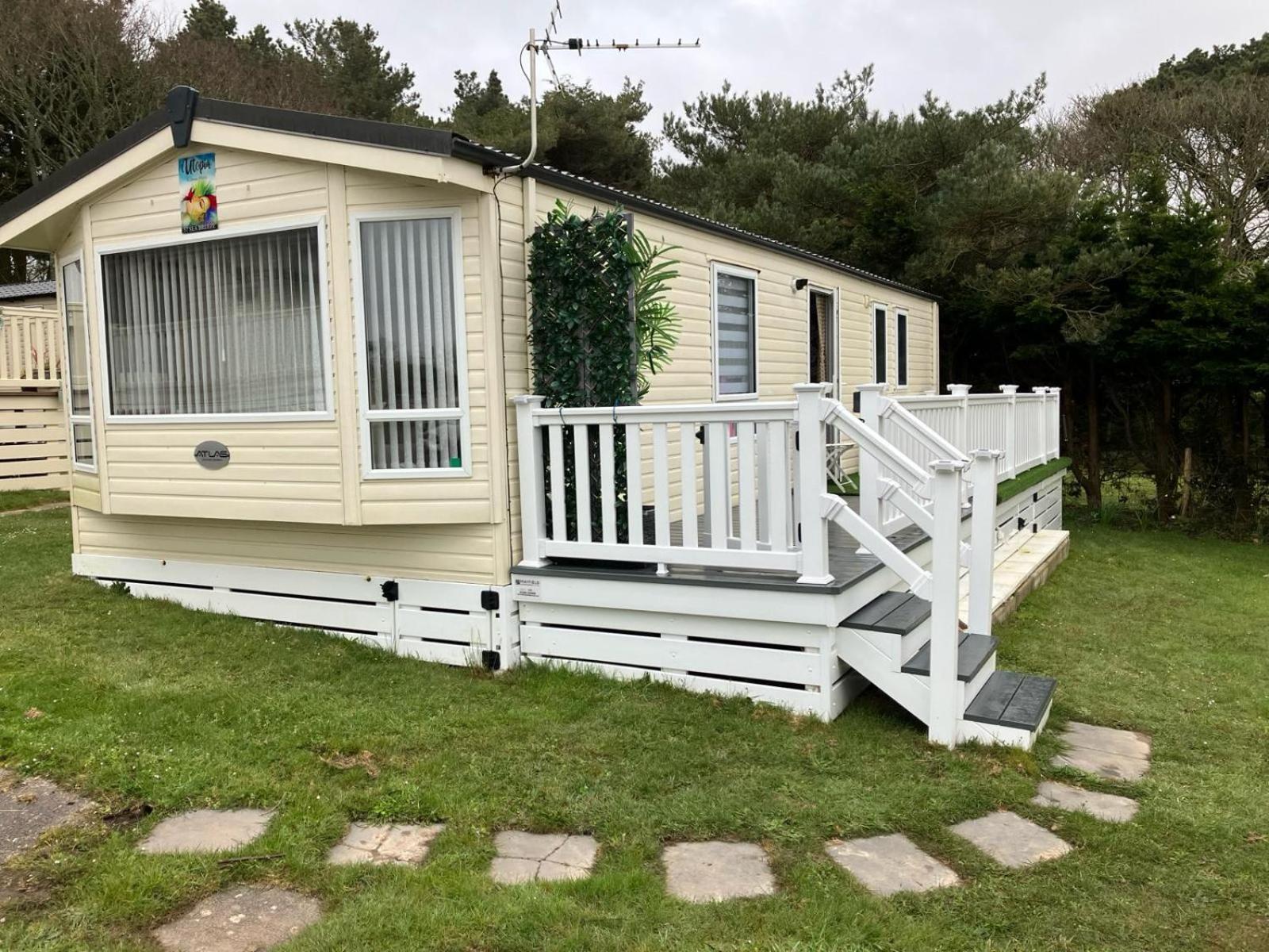 Seabreeze, Utopia, Walking Distance To Beach, 5 Star Shorefield Country Park, Milford On Sea, Shorefield Road, So41 0Lh, United Kingdom Bagian luar foto