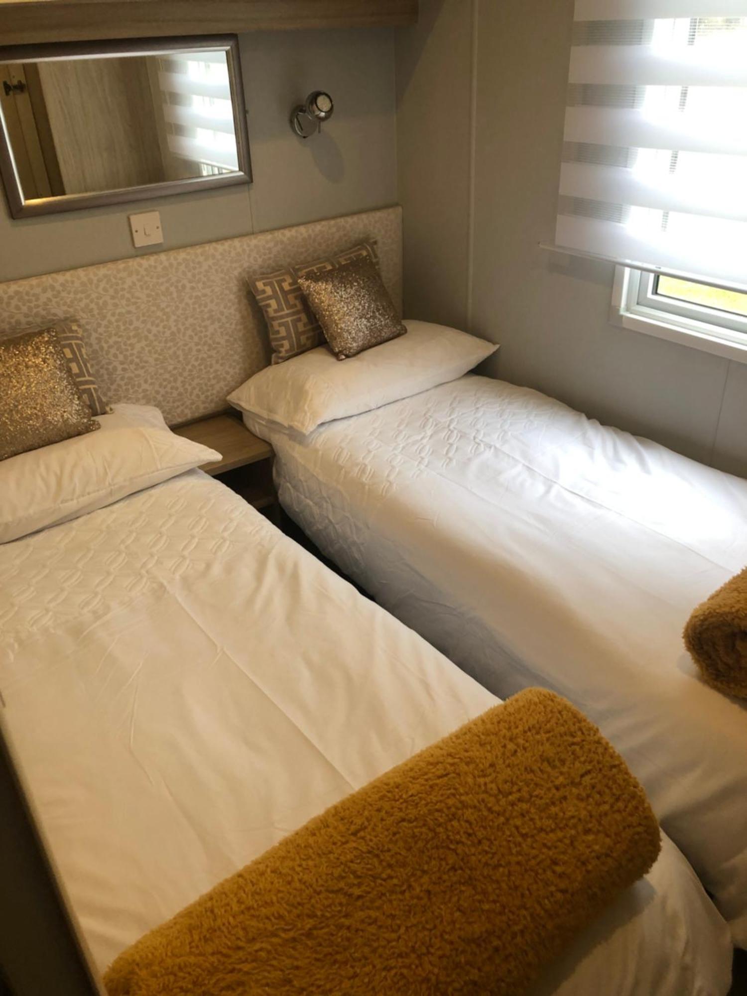 Seabreeze, Utopia, Walking Distance To Beach, 5 Star Shorefield Country Park, Milford On Sea, Shorefield Road, So41 0Lh, United Kingdom Bagian luar foto